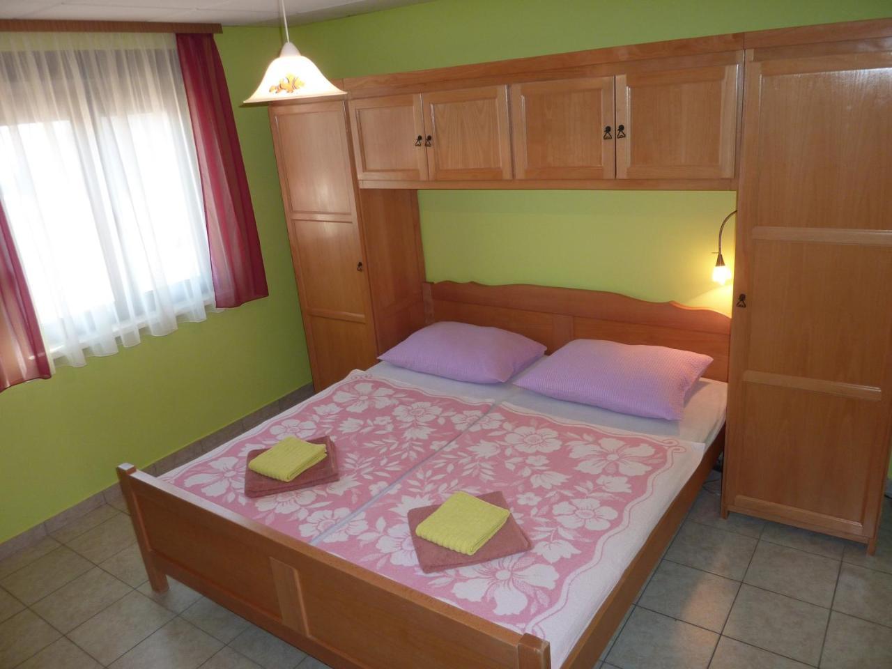Queen Beach Apartments - Private Pool - Sabunike III بريفلاكا المظهر الخارجي الصورة