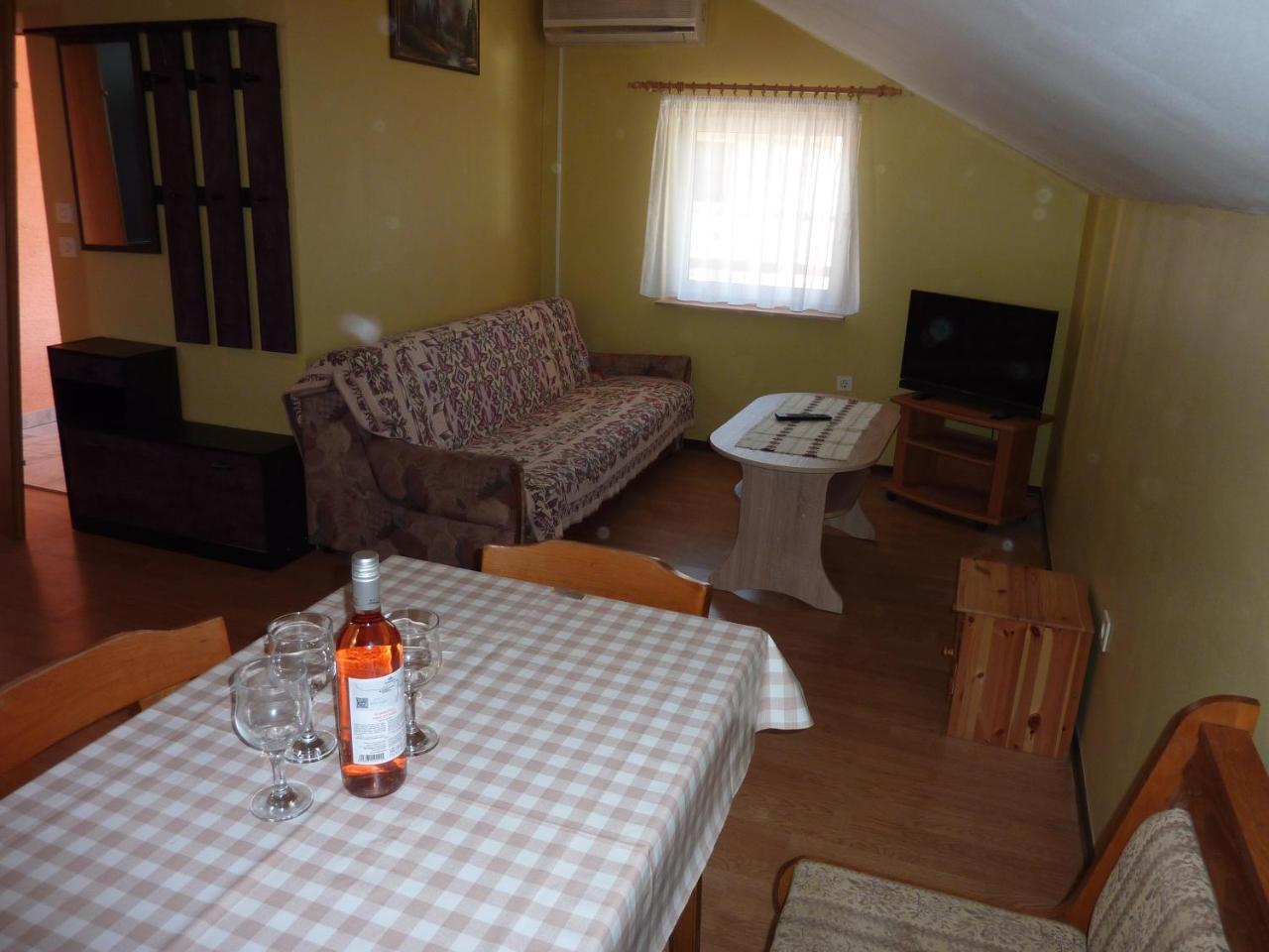 Queen Beach Apartments - Private Pool - Sabunike III بريفلاكا المظهر الخارجي الصورة