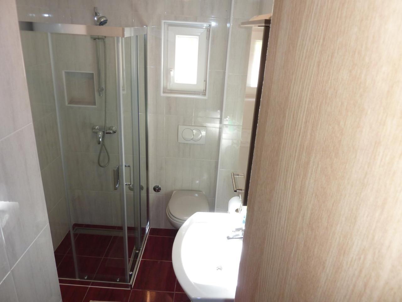 Queen Beach Apartments - Private Pool - Sabunike III بريفلاكا المظهر الخارجي الصورة